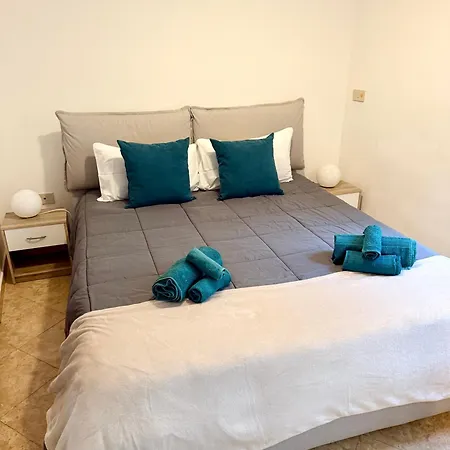Apartament Gigi's *