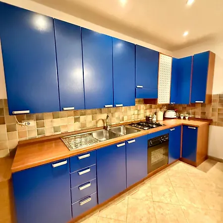 Apartament Gigi's *